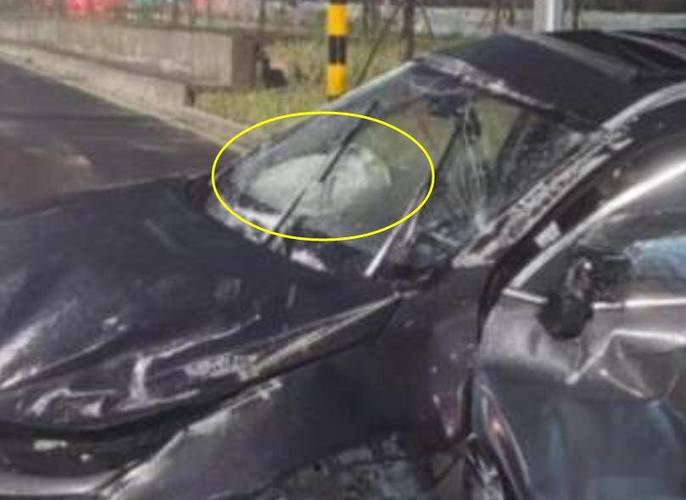 梦见出车祸却人车无恙，这预示着什么吉凶？