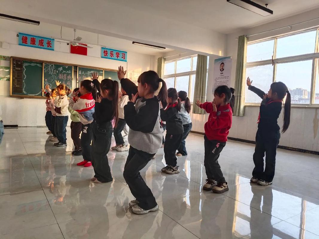 博兴县第一小学艺术课程中，小学舞蹈社团的简介是怎样的？