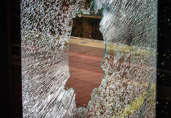 梦见摔坏东西预示着什么？有什么特殊含义吗？