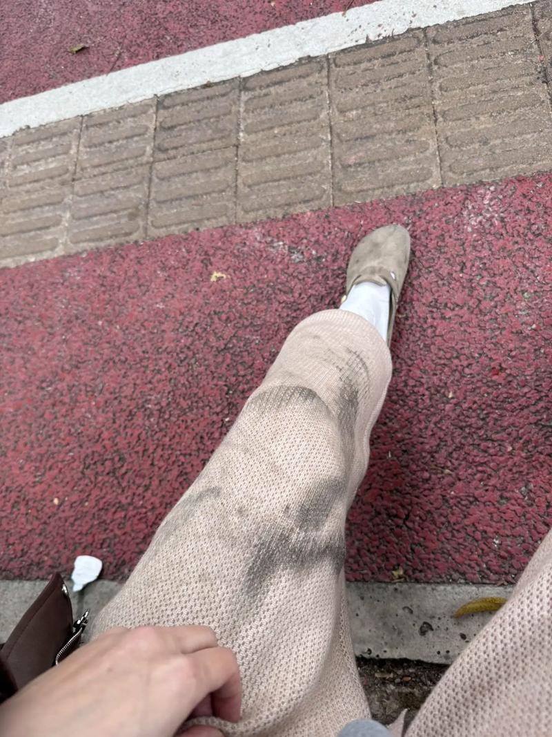 孕妇梦见骑车摔倒流血，三个月孕期这样的梦预示着什么？