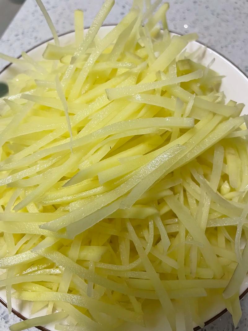 梦见大量切好的土豆丝，这预示着什么？
