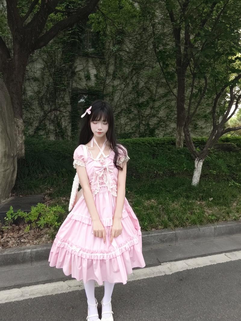 大学生了没中洛丽塔扮演者星座是什么？