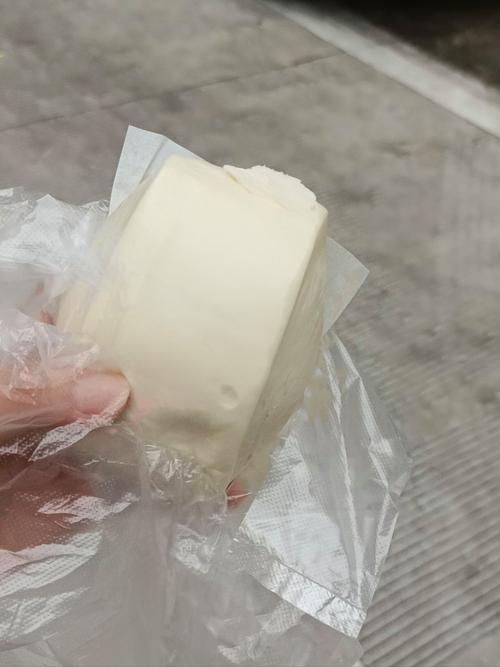 女人梦见自己买馒头吃是什么预兆？