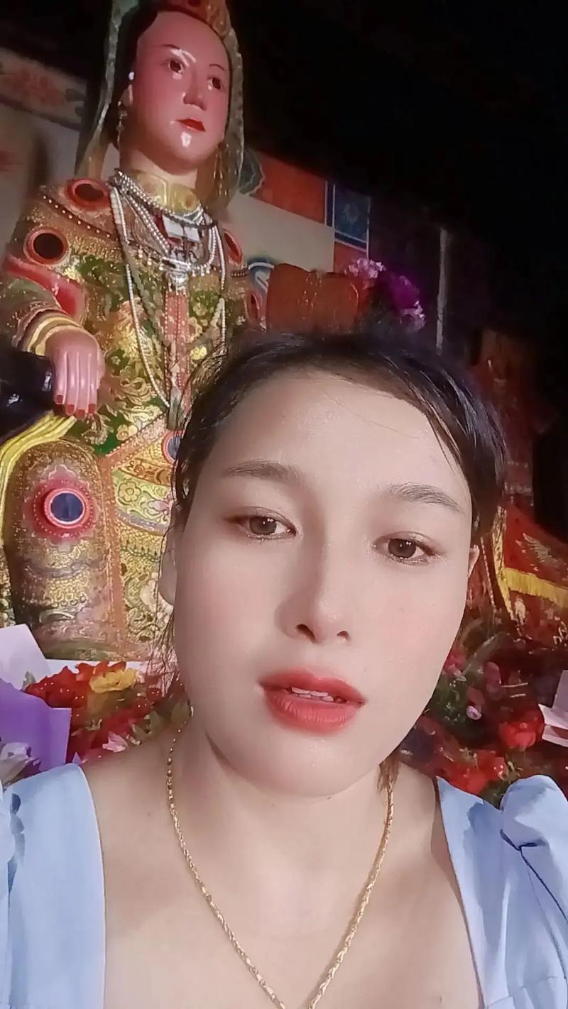 昆明那位名叫黄夕倍的神婆，为什么会被大家尊称为神婆呢？