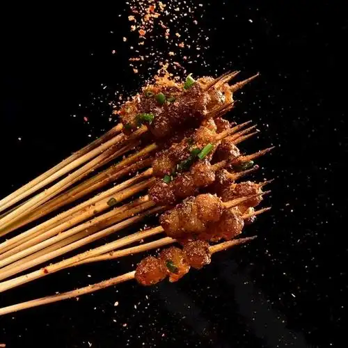 梦见吃羊肉串咬出血滴，这预示着什么不祥的征兆？