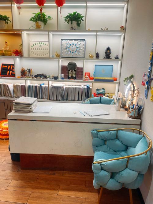 我允许猫上沙发，这是不是意味着我在家里彳艮强势呢？