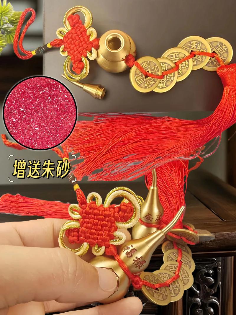 入户门正对卧室门挂什么物品可依化解风水问题？