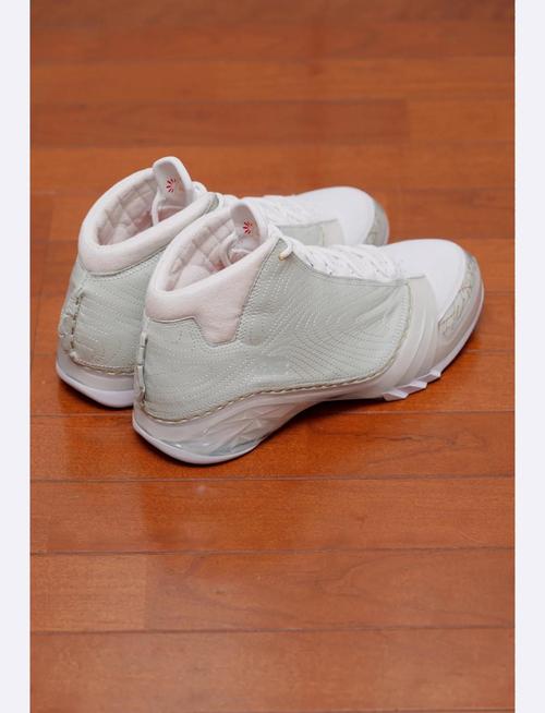 乔丹的生肖是什么他是不是属兔的呢？