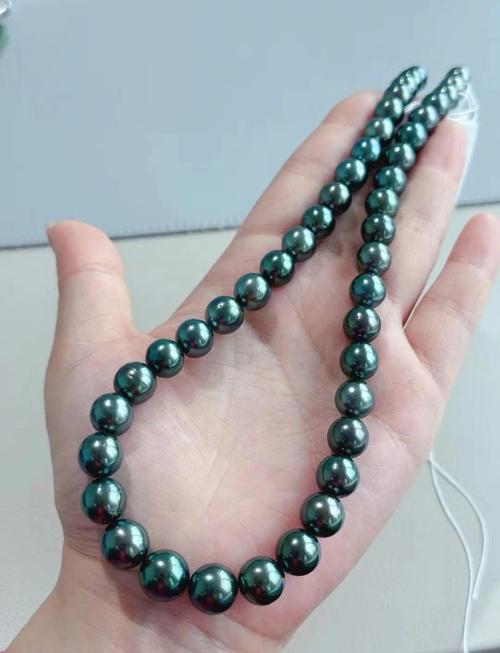 大溪水命的人适合佩戴什么饰品或宝石？