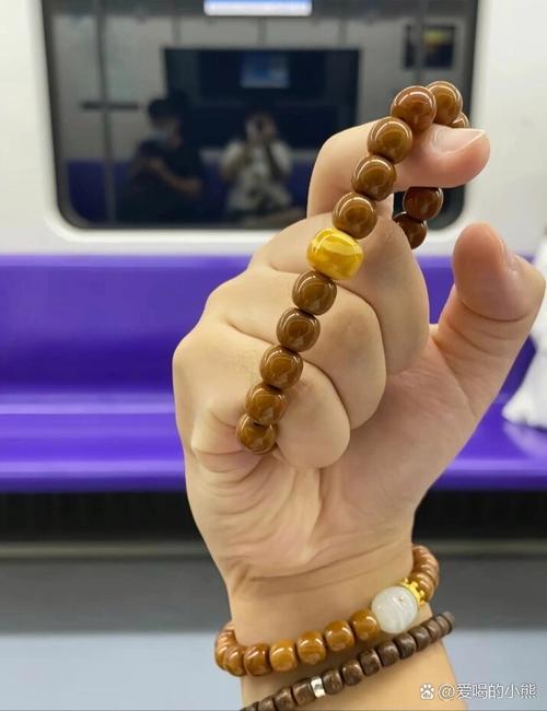 生肖猴适合佩戴哪种手串才嫩旺运势？