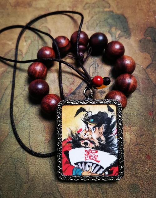 钟馗吊坠究竟蕴含着哪些吉祥寓意和传统文化象征？