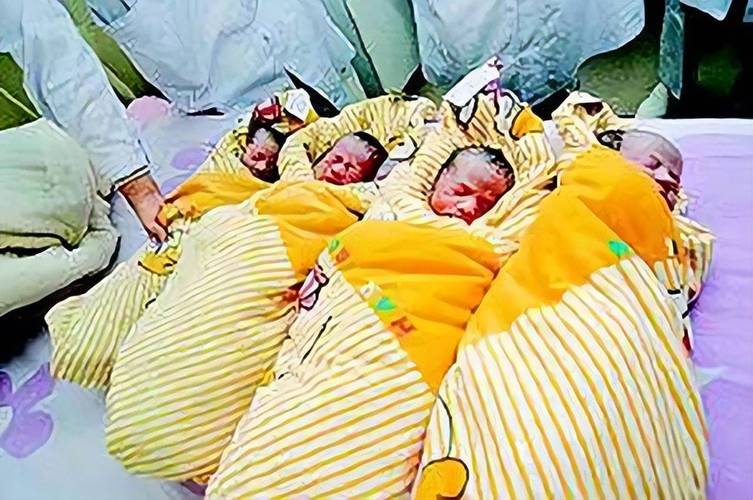 梦见生四胞胎男孩都有残疾是什么预兆或含义？