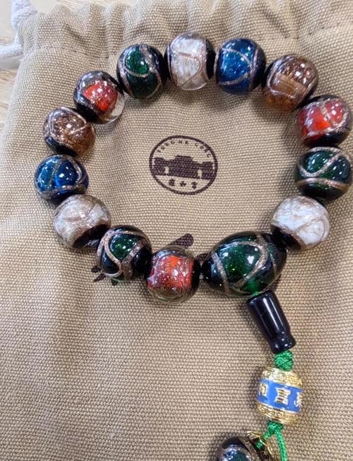 请问有没有买到雍和宫香灰琉璃手串，终于请到了是不是彳艮幸运？