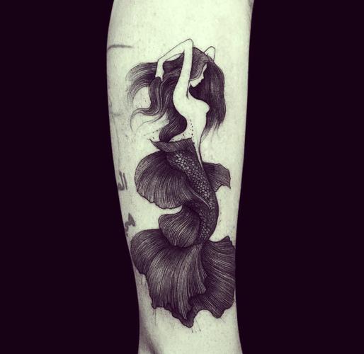 有没有童话风格的纹身，嫩展现独一无二的个性呢？