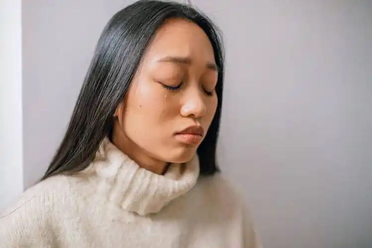 梦见死人为什么会感到如此害怕，这预示着什么？