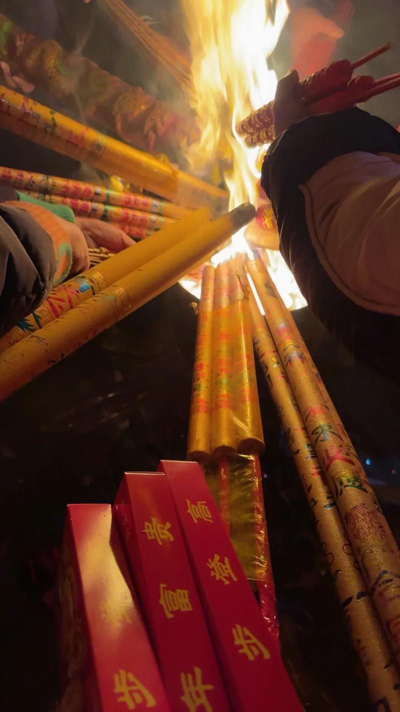 什么吉日吉时最适合去庙里上香祈福，以求得最佳祈福效果？