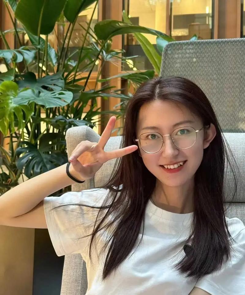 虎牙对命运有影响吗？有虎牙的人命运如何？