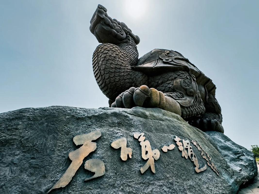 哪个生肖被称为天大地大唯我独尊，独占鳌头？