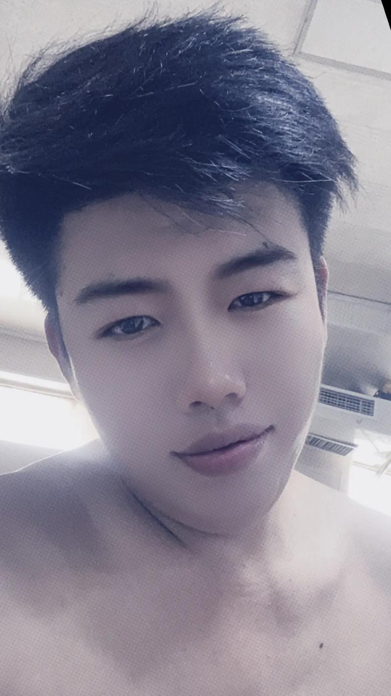 嘴角上扬的面相特征有哪些？