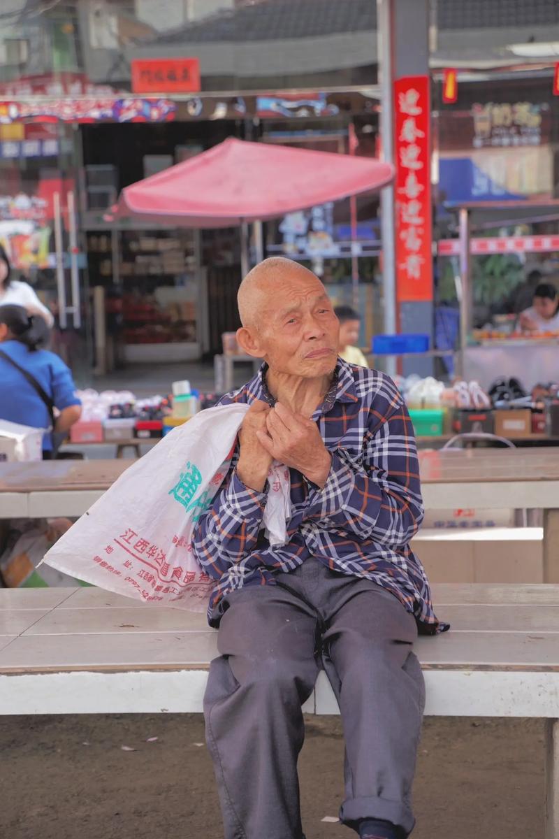 梦见别人赶车赶集，这是不是预示着什么特殊含义？