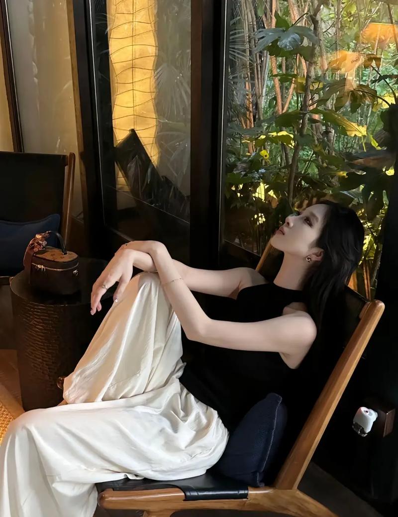洒脱和潇洒分别代表什么独特的气质或魅力？