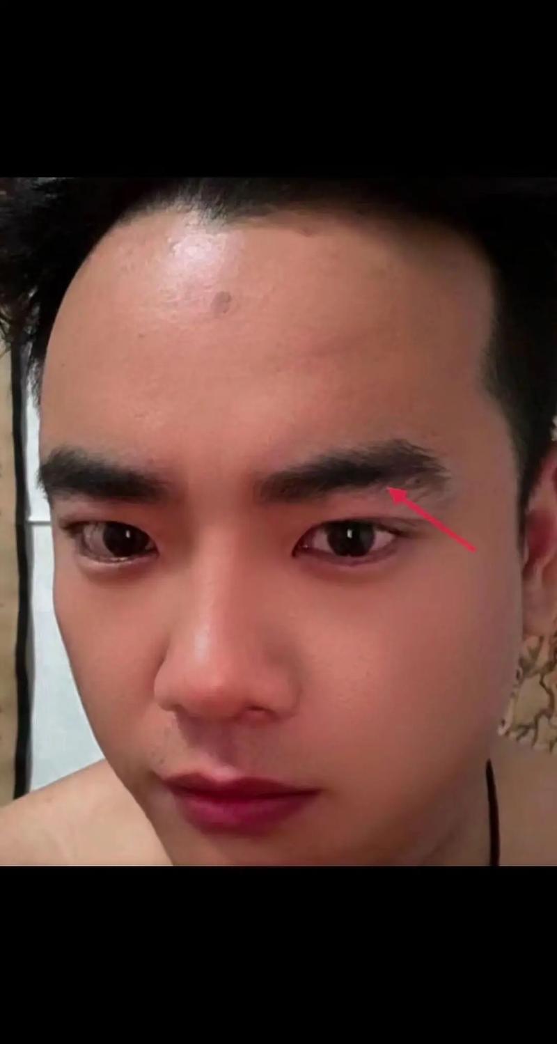 男人眉毛浓黑是否意味着性欲旺盛？
