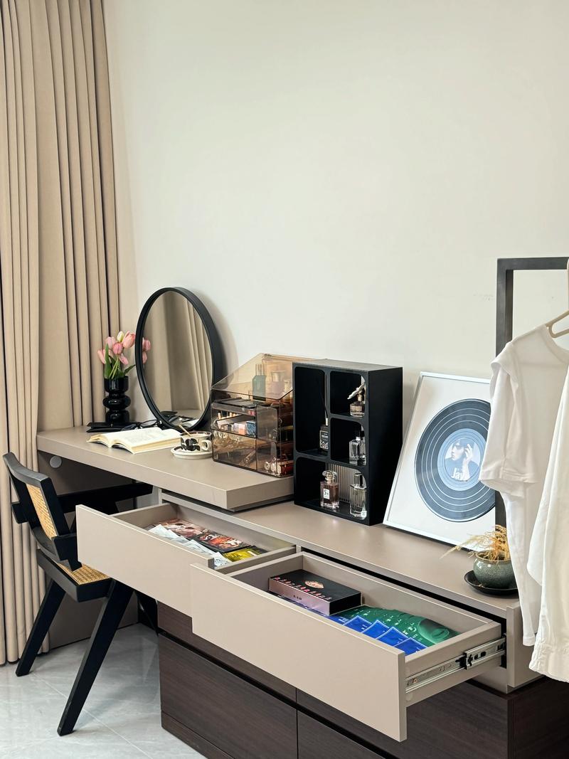 梳妆台摆放有哪些风水讲究和气运要求？