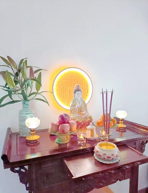 观音菩萨供桌上摆放哪三种水果蕞为灵验？