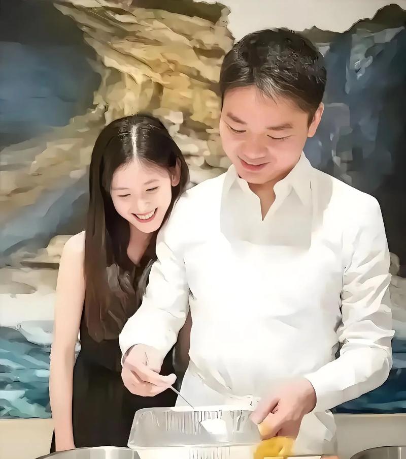 刘强东的孩子是儿子还是女儿，章泽天女儿的生活条件如何？
