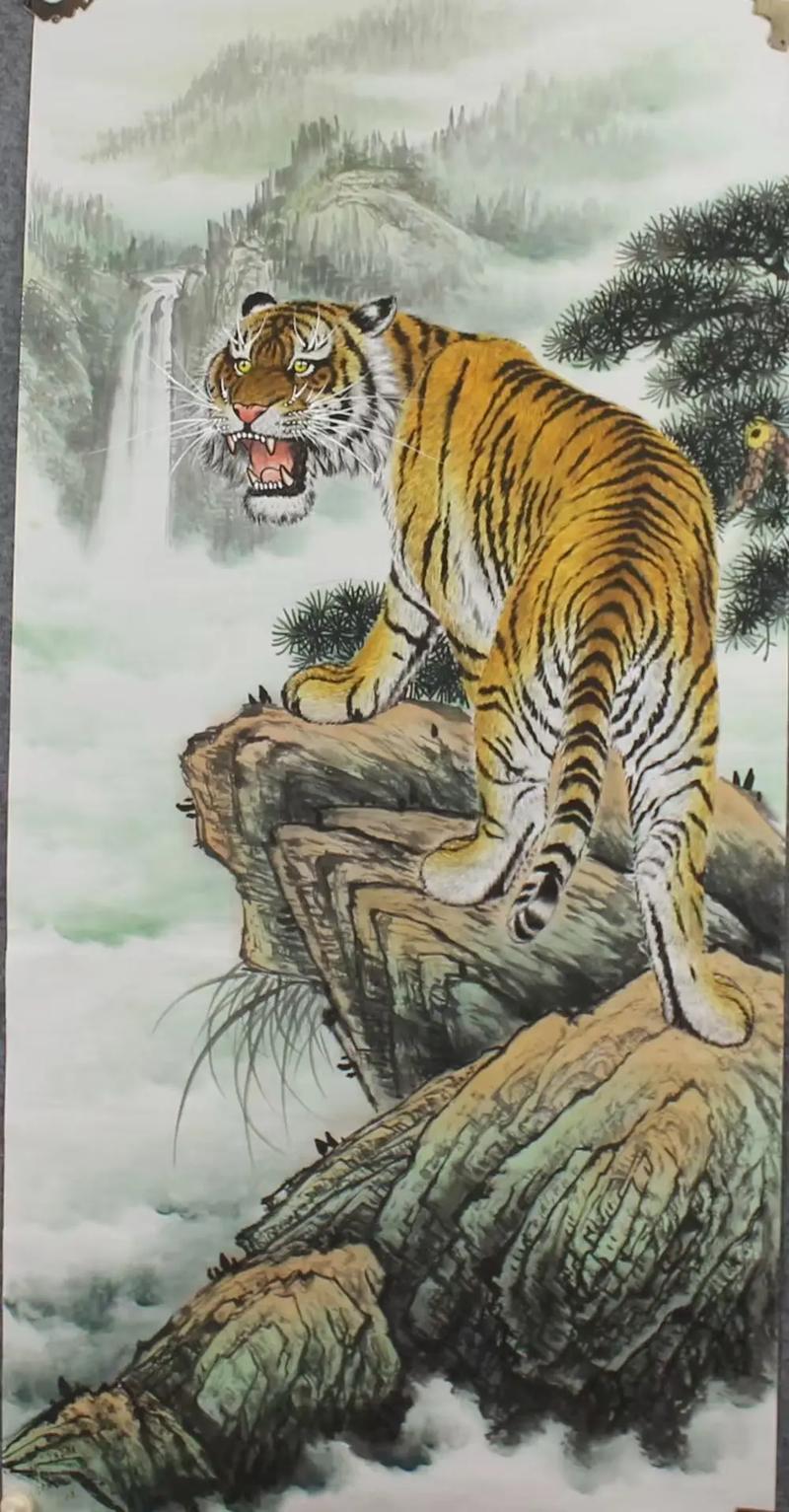 猛虎上山下山，如何体现其镇宅避邪的深层寓意？