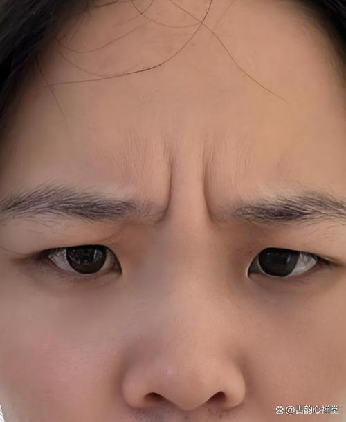 两眉间有竖纹的面相是什么？