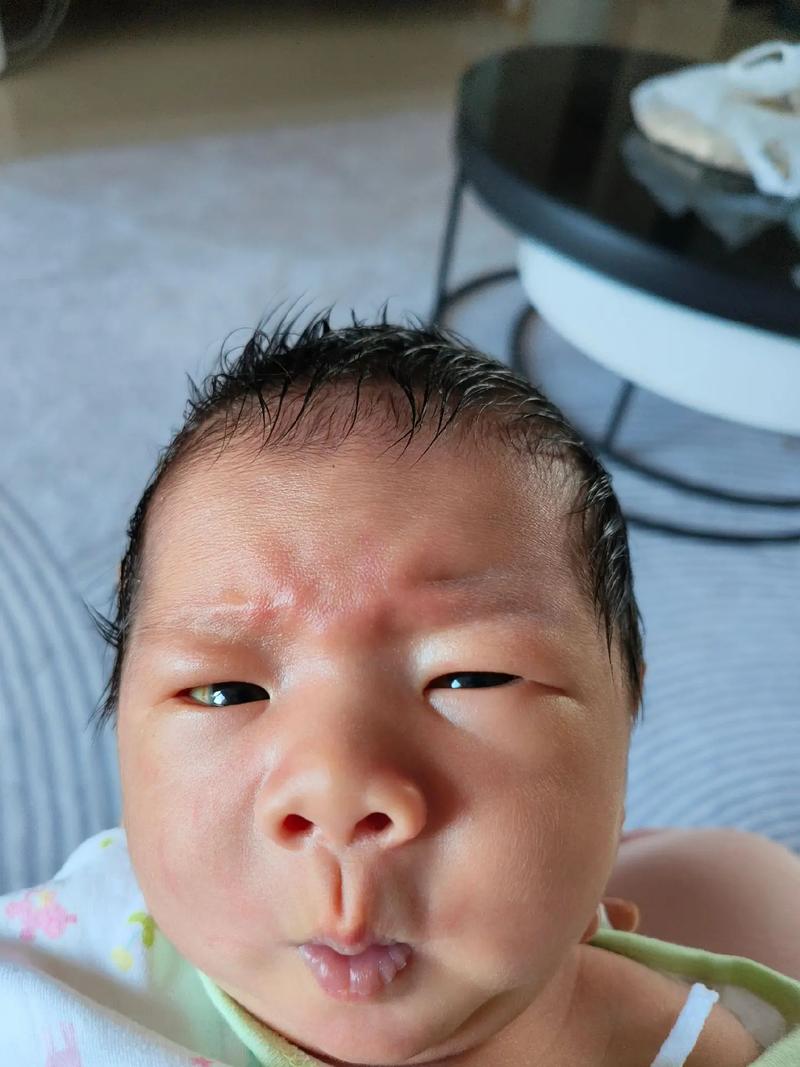 宝宝天生聪明相有哪些长相特征呢？