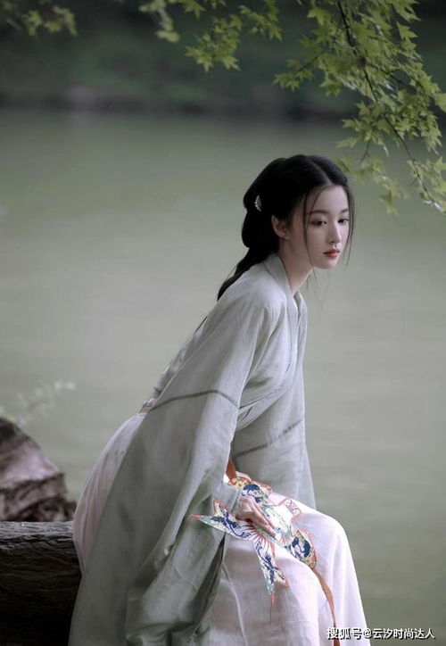 探索中式审美的奥秘：芋尹姓女宝宝起名之道