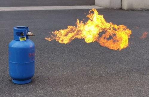 一、  忌水火相冲：远离炉灶