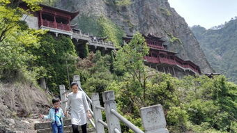 大慈岩：爬山累死你！而且蚊子多！