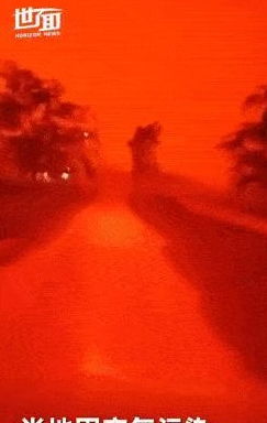 午夜钟声与惊恐的情绪