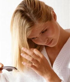 女性拔草梦=家庭危机？