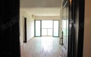 五、 内部布局与玄关设置的避忌原则