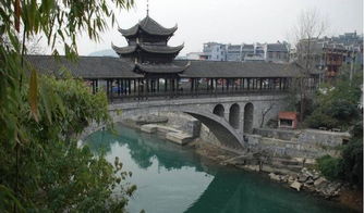 在乾州古城，  我被一张门票“割韭菜”的经历：原来免费与收费之间，藏着这么更多门道
