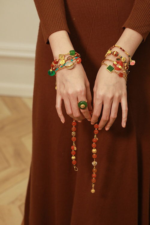 不宜佩戴的饰品类别