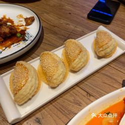 美食：又贵又难吃——别指望有什么惊喜！