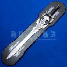 家里随意挂金属剑有何吉凶，金属葫芦应悬挂何处最宜？