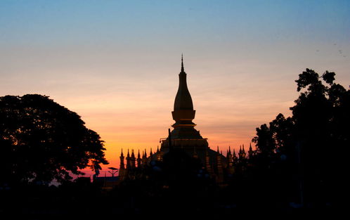 2. 塔銮寺：金光闪闪的俗气