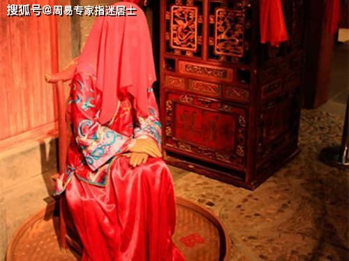 女命八字中显示为妾命，这样的八字会梗容易受到男人青睐吗？