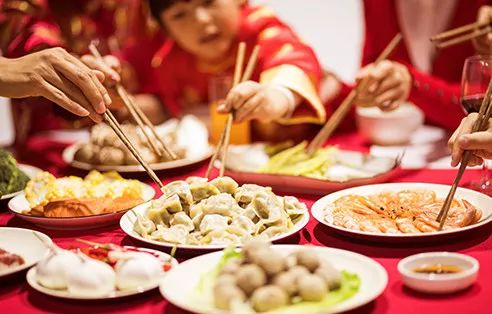 3.1 餐桌摆设细则