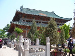 B. 定国寺：东汉遗韵延续至今