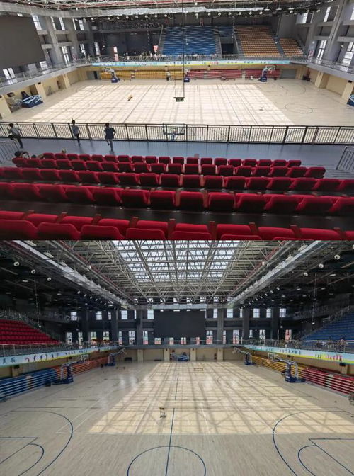 2. 师资力量的复合型要求