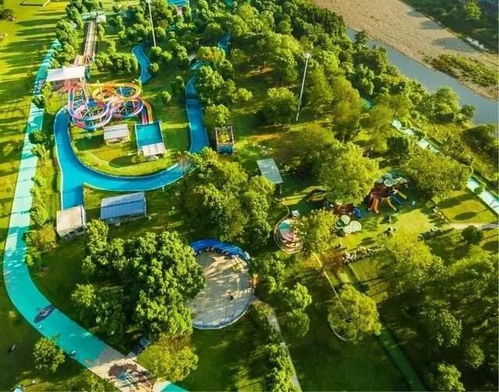 开头：当“必去”景点变成噩梦——我的旅行血泪史