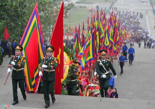初十日子放鞭是否违反传统习俗，与下葬禁忌有何关联？