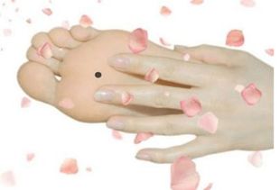 四、脚底长痣：旺夫益子与晚年幸福的美好期许